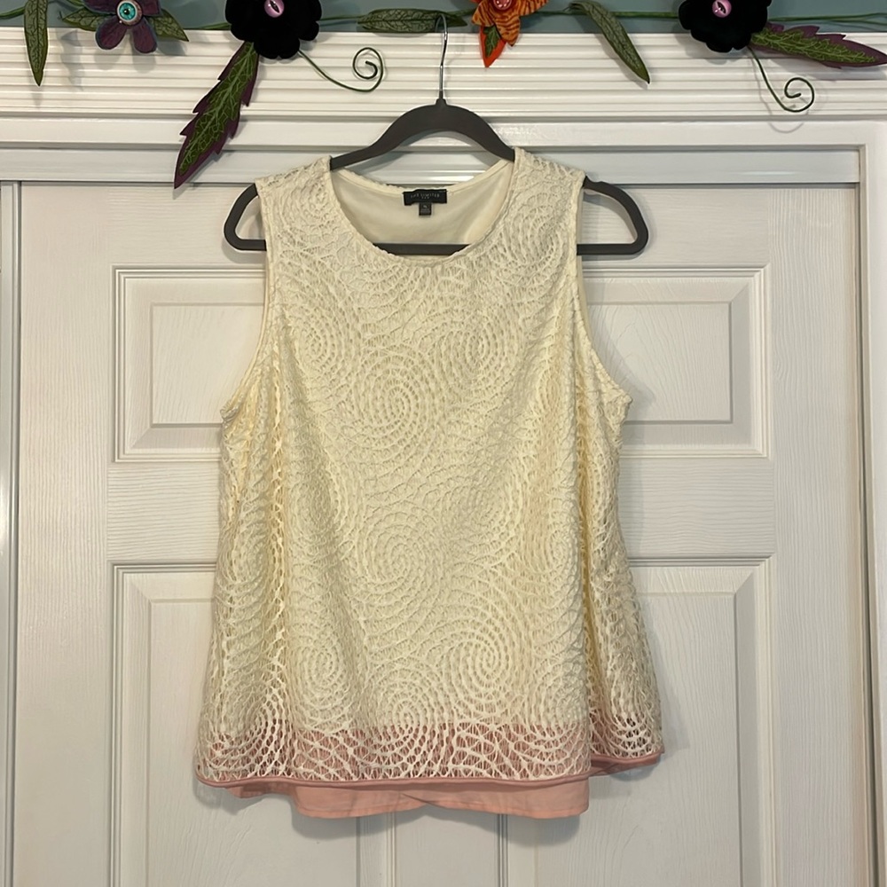 The Limited cream & pink lace overlay tank top. XL.